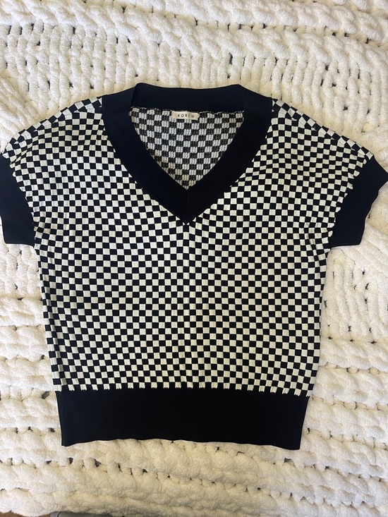 Kori Sweaters - Kori Black & White Checker V-Neck Knit Top